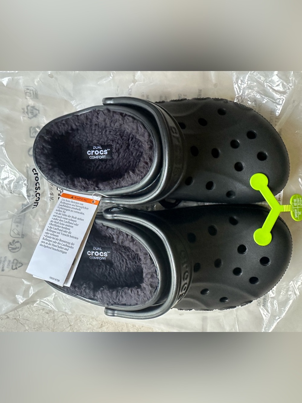 Crocs Baya lined black W8 M6 NWT
